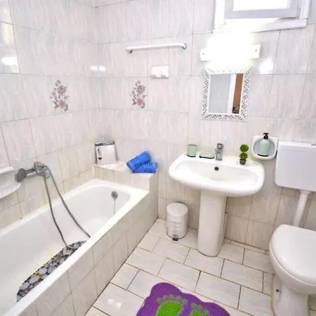 Villa Olive And Blue Retreat