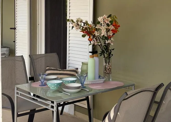 Villa Olive And Blue Retreat
