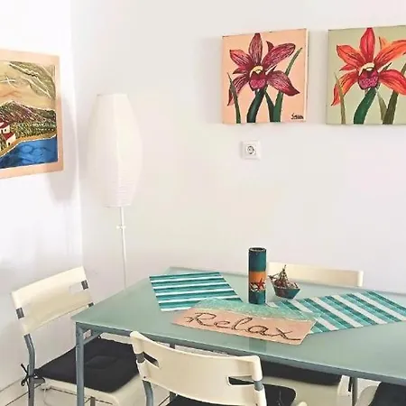 וילה Olive And Blue Retreat *