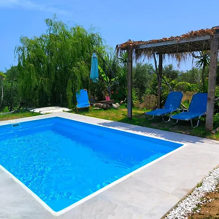 Вилла Olive And Blue Retreat